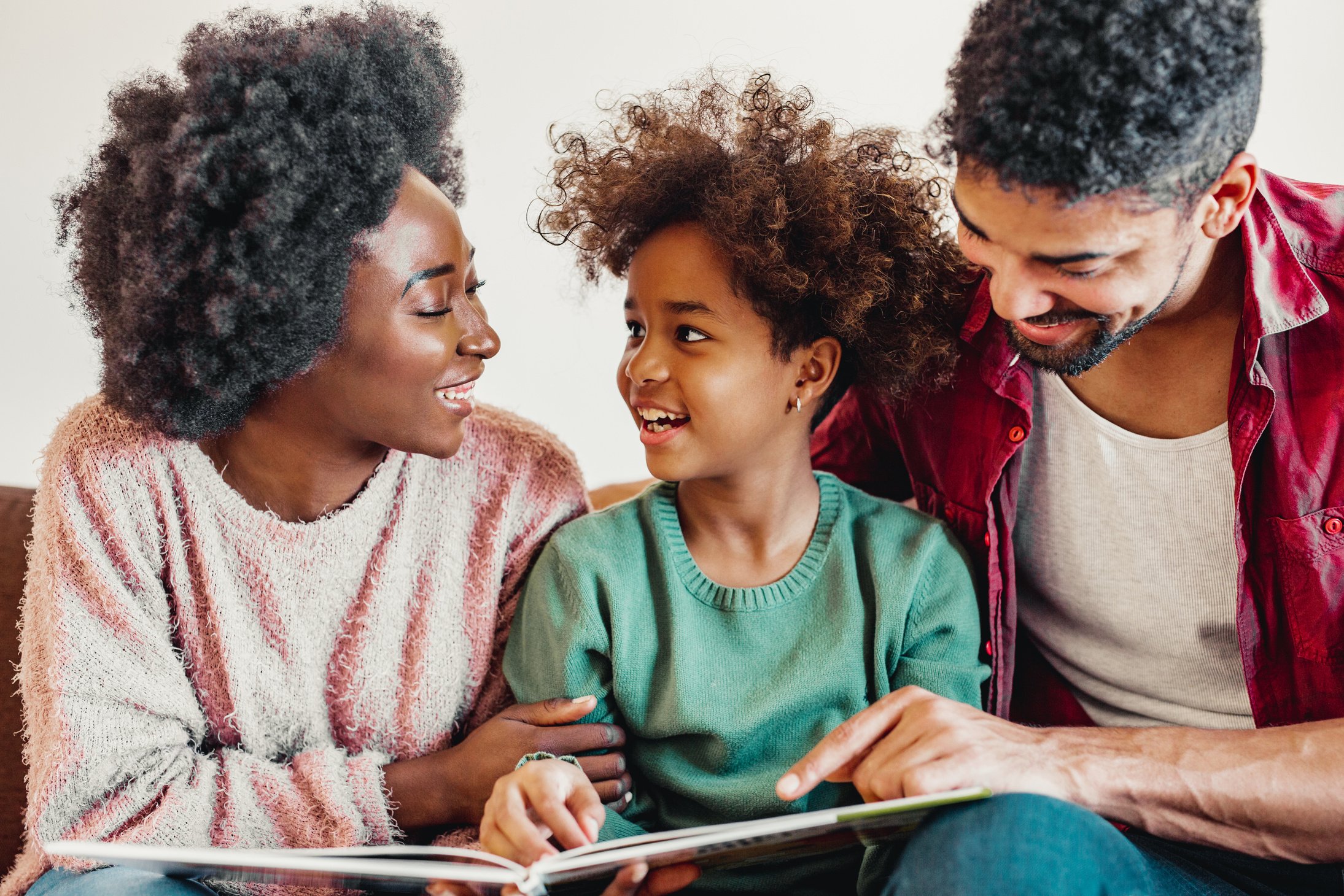 Parents learning together with child